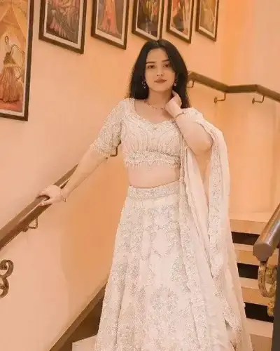 Escort Service In Dhule